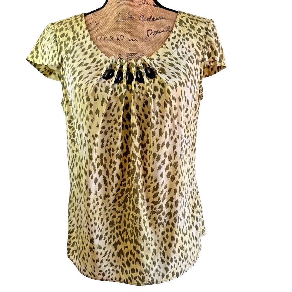 Carlisle Womens Green Leopard Print Short Sleeve Gathered Neckline Blouse Sz 8